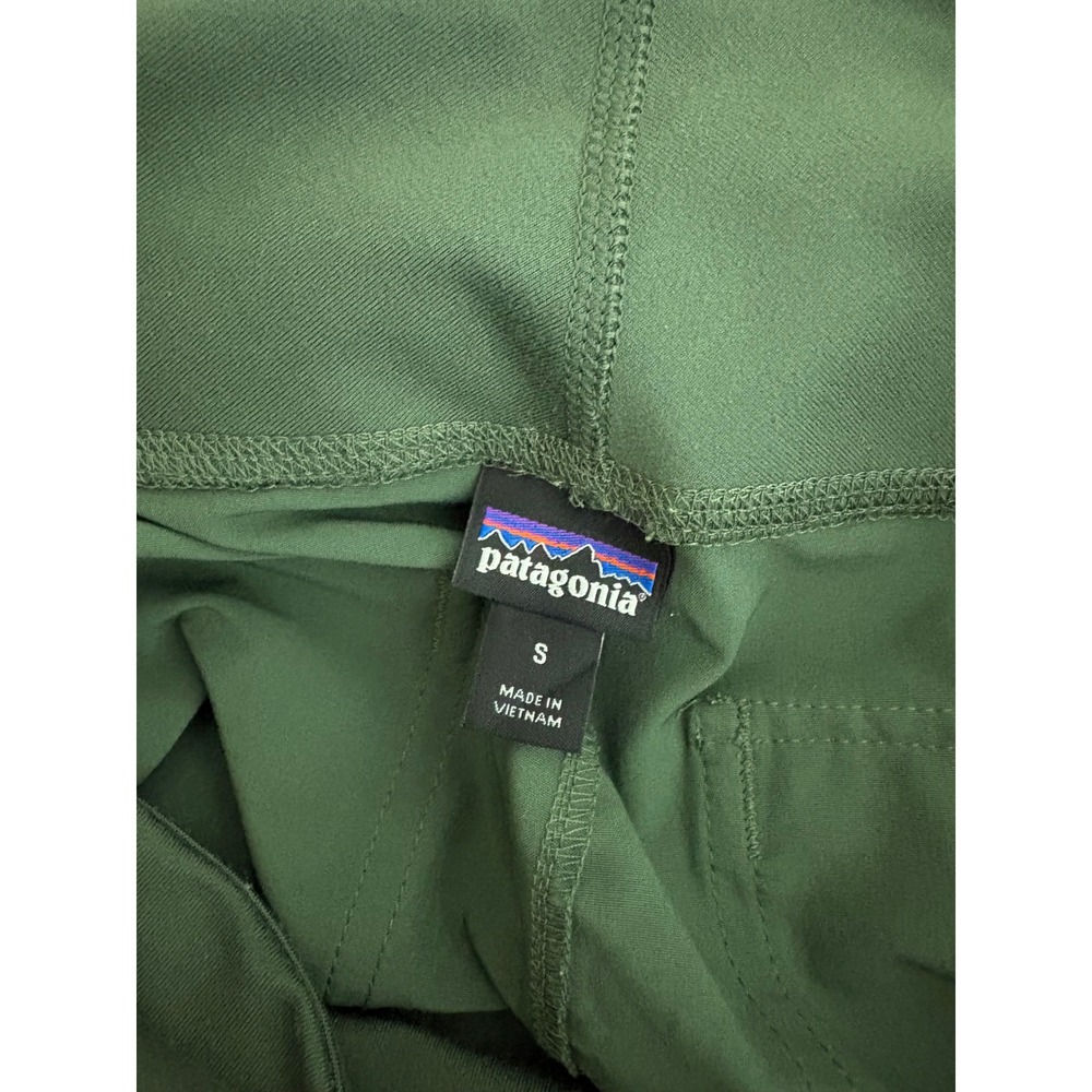 Patagonia Happy Hike Shorts Womens Small Green Stretch Trail Athletic 57305 - Picture 6 of 7